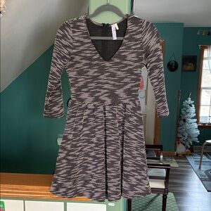 Alya Monochrome Textured Dress